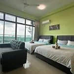 Plazio 1 Bedroom & Studio
