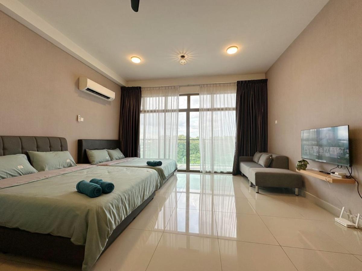 Plazio 1 Bedroom & *