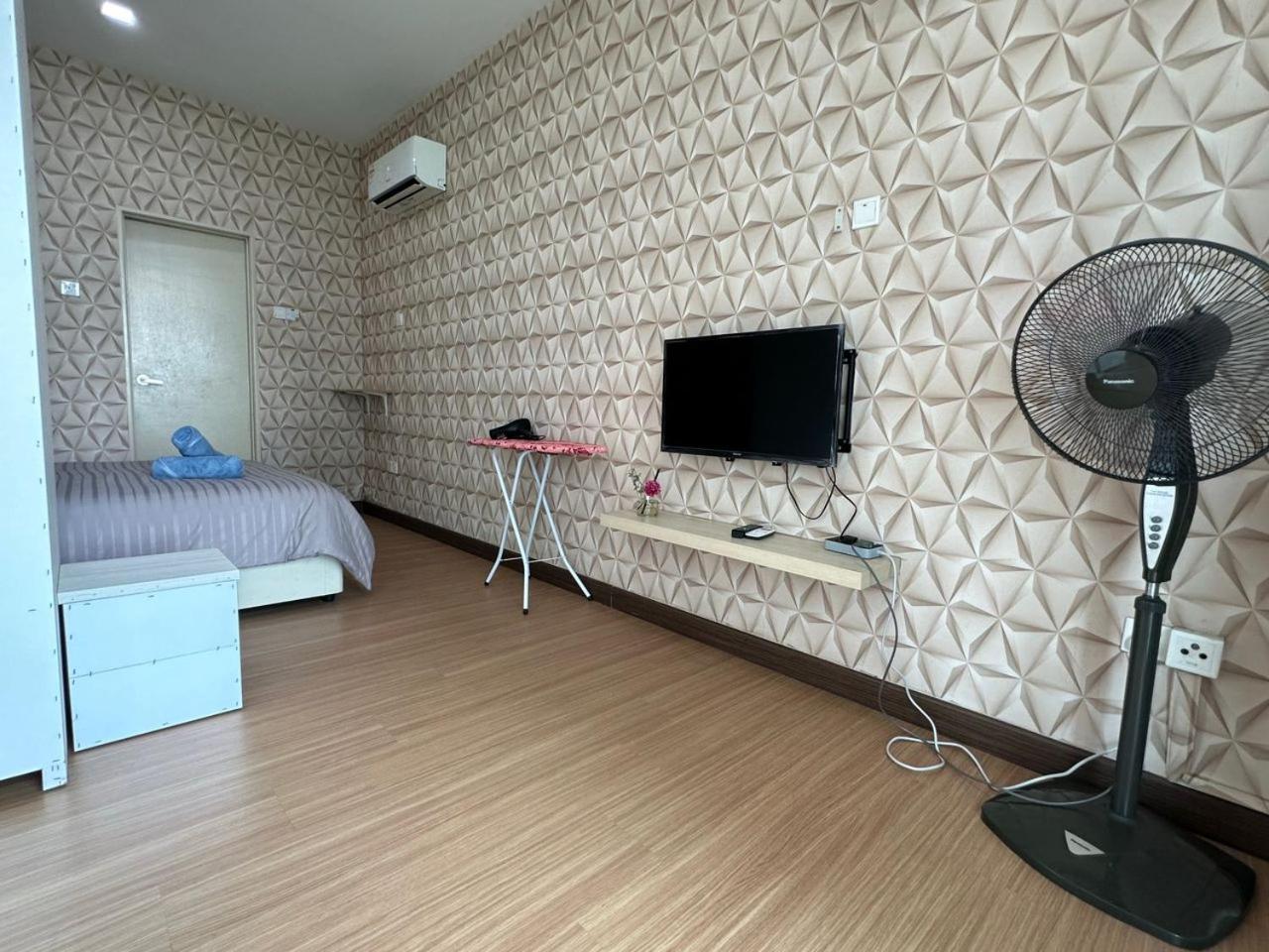 Plazio 1 Bedroom & *