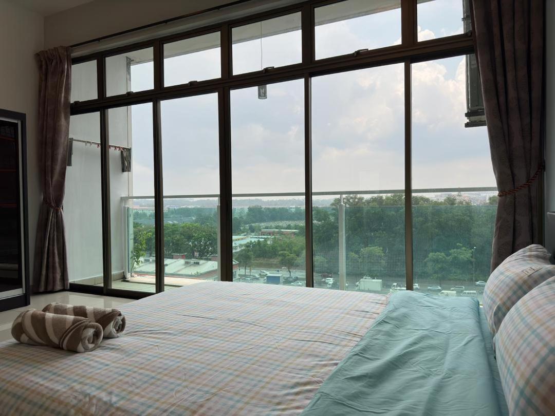 Plazio 1 Bedroom & Apartment